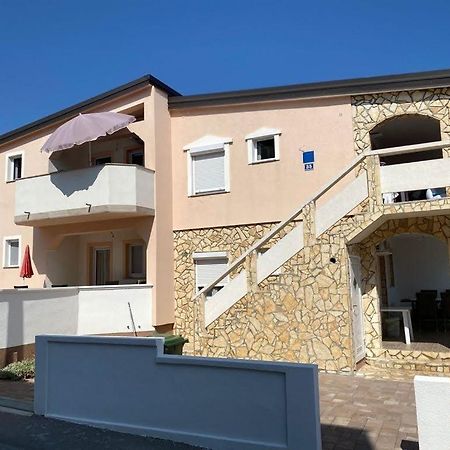 Apartmani Darija Vir Exteriör bild