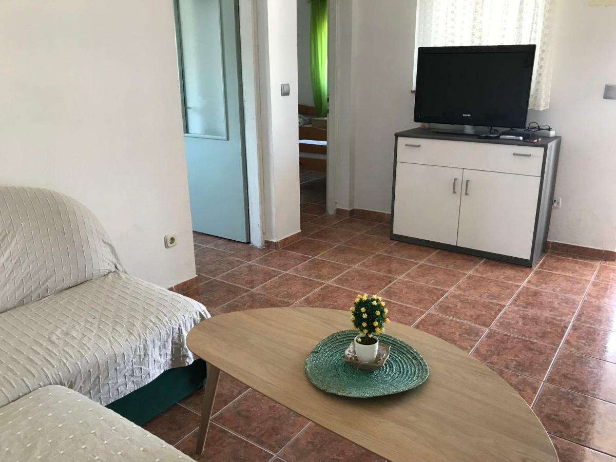 Apartmani Darija Vir Exteriör bild