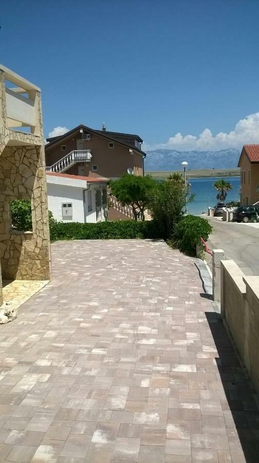 Apartmani Darija Vir Exteriör bild